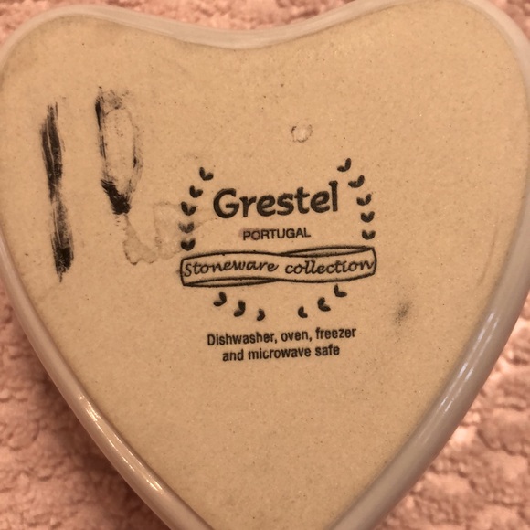 GRESTEL PORTUGAL STONEWARE KITCHEN COLLECTION BRIDAL WHITE HEART RAMEKIN - Picture 2 of 2